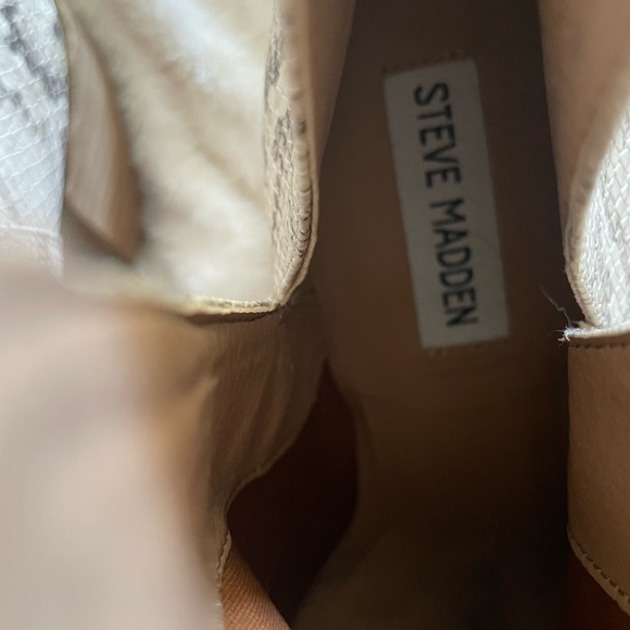 Steve Madden Kaylah booties 8 croc - Picture 6 of 7